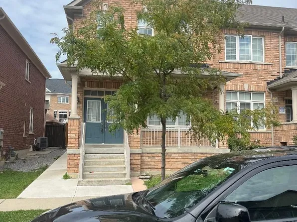 16 Saint Dennis Rd, Brampton, ON L6R 3W5