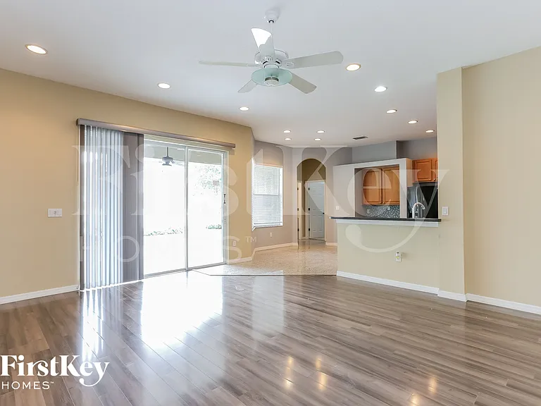 2620 Wood Pointe Dr — Photo 4