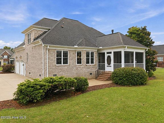 4th image of 4412 Parker Court