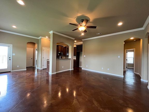3rd image of 3149 Silver Saddle Dr