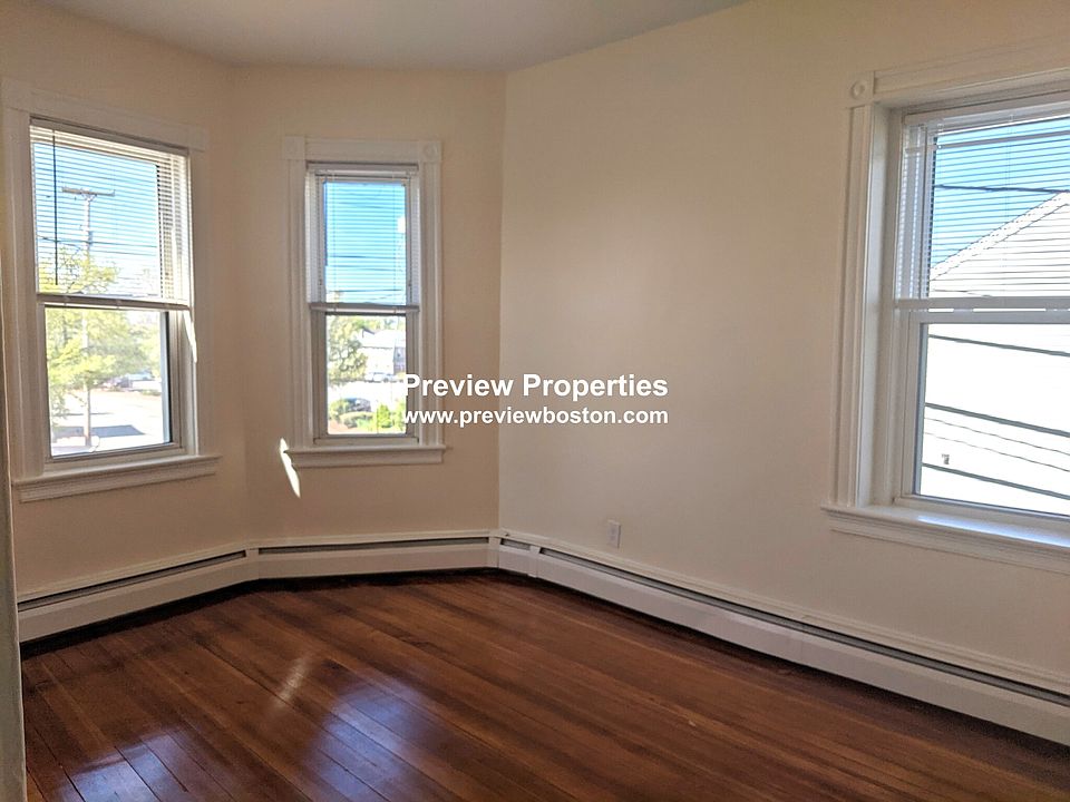 2nd image of 284 Revere St #2F