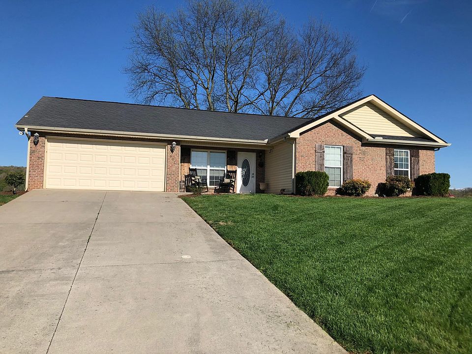 1st image of 605 Stone Creek Dr
