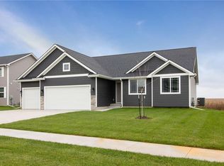 908 SW Timberview Dr, Grimes, IA 50111