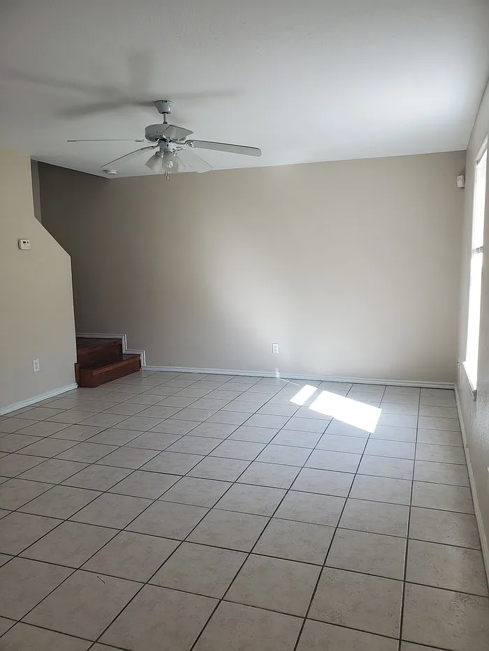 2 bed, 1.5 bath, $820 — Photo 3