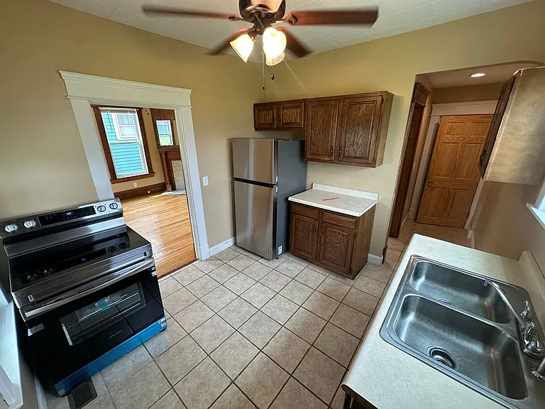 3002 Dudley Ave — Photo 7