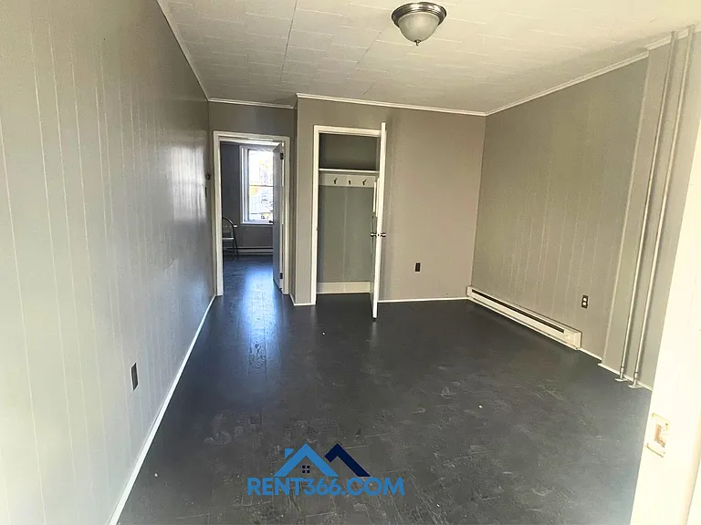 101 N George St #2 — Photo 15
