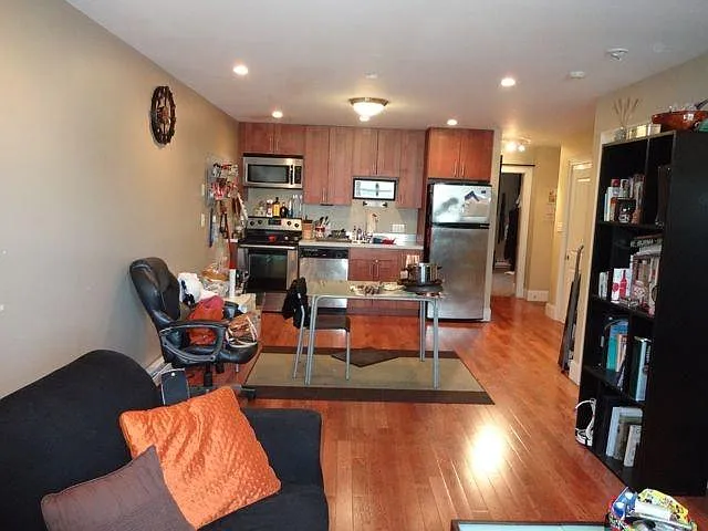 19 Carson St #6C — Photo 5