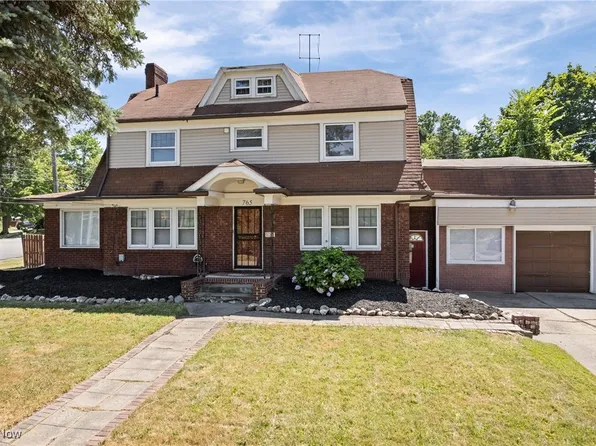 765 Packard Dr, Akron, OH 44320