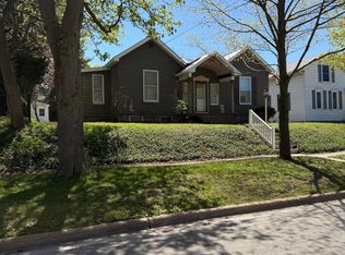 479 4th St, Manistee, MI 49660