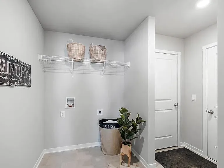 11873 S 116th St — Photo 6