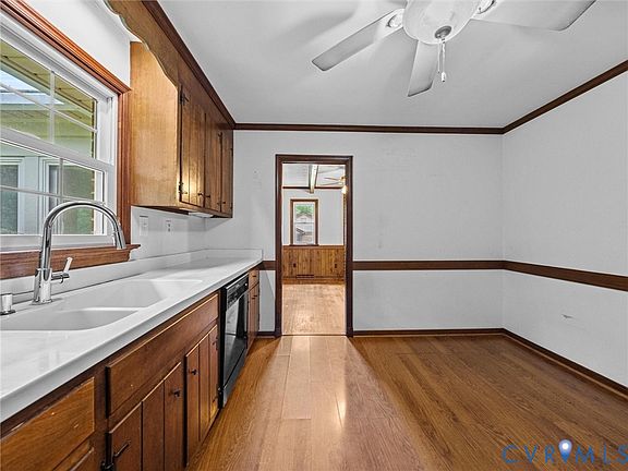 3rd image of 9940 Trebeck Rd