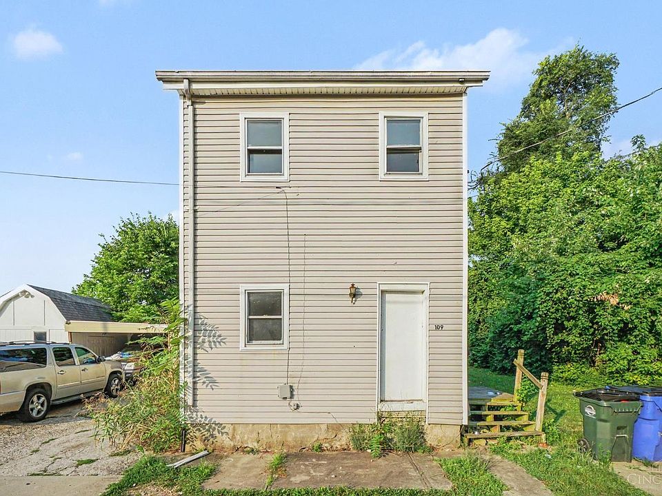 1st image of 109 La Grange St