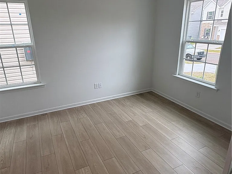 201 McCormick Pl — Photo 3