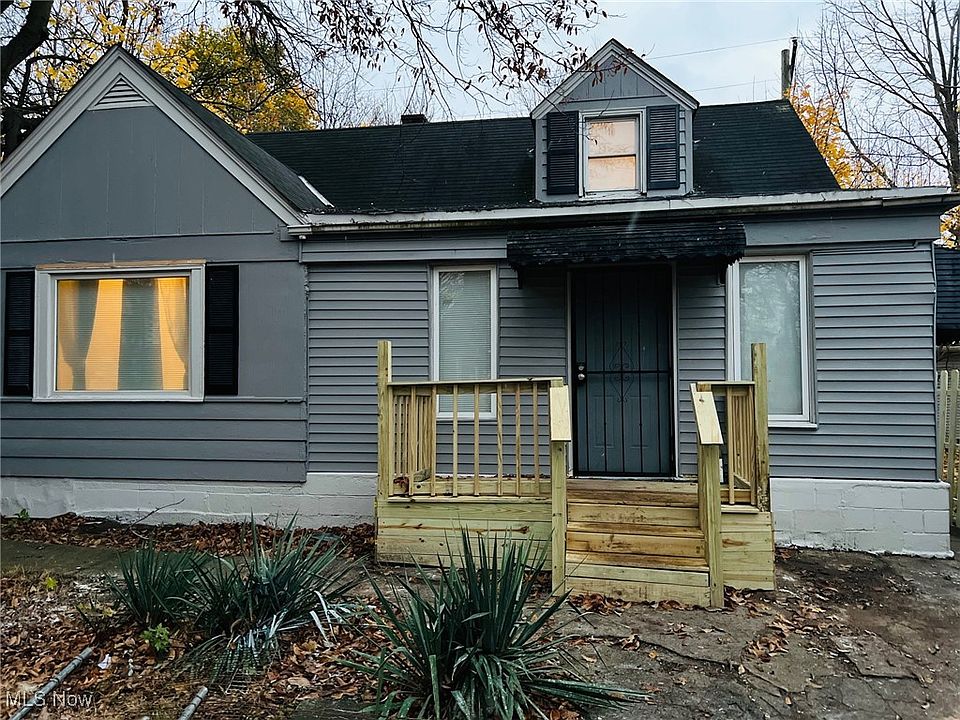 1st image of 10604 Parkview Ave