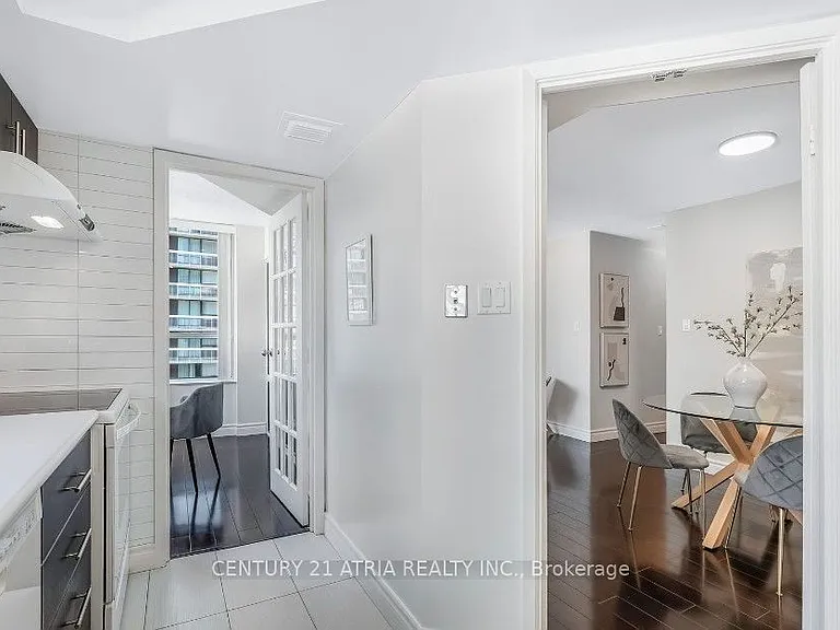 44 Gerrard St W #1206 — Photo 6