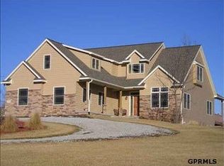 5 Daisy Trl, Wahoo, NE 68066
