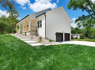 416 Lone Oak Dr, New Albany, IN 47150