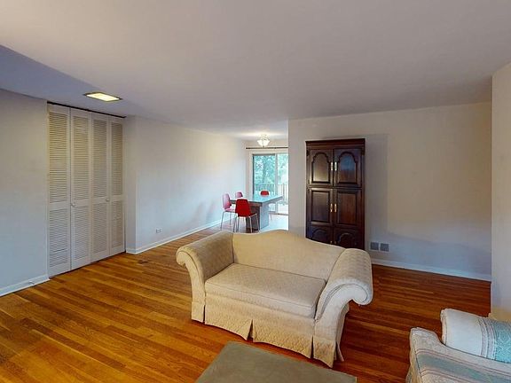 4th image of 130 Apple Tree Rd APT B