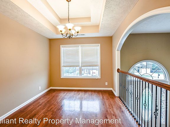 4th image of 1593 Apache Way
