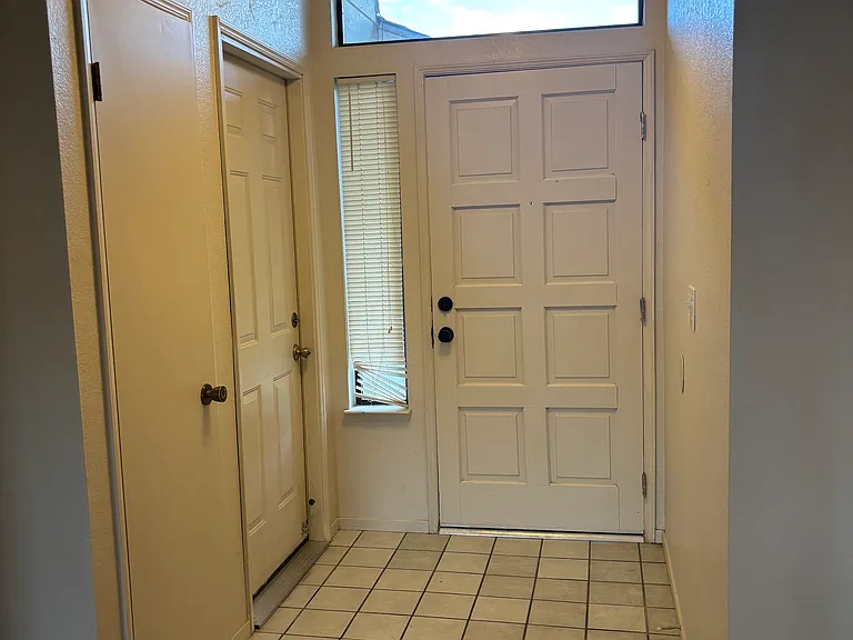 4918 W Chestnut Ave — Photo 5