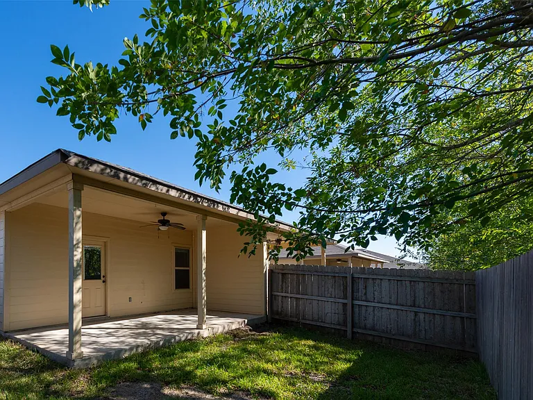 245 Joanne Loop #B — Photo 30