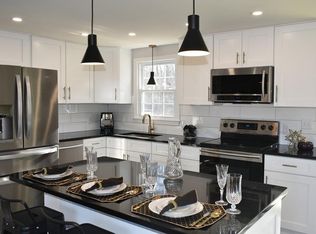 54 Methuen Rd, Dracut, MA 01826