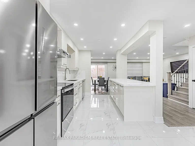 612 Flavelle Ct — Photo 5