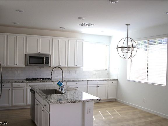 5th image of 12364 Ferry Glide Ave