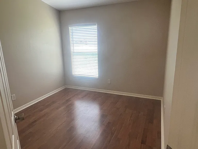 5135 Baron St — Photo 19