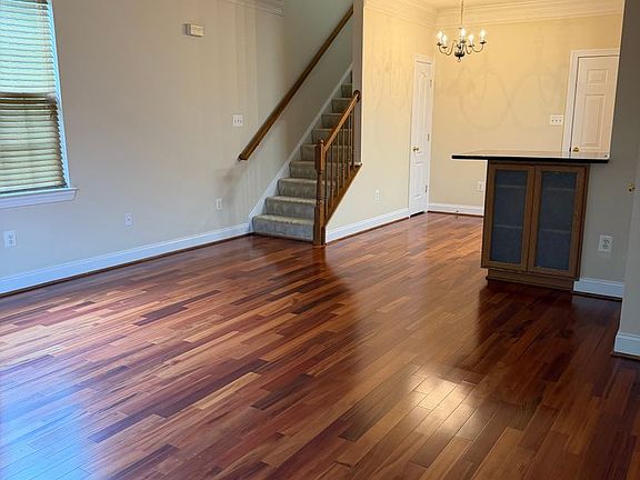 5th image of 908 Orchard Ridge Dr Unit 100