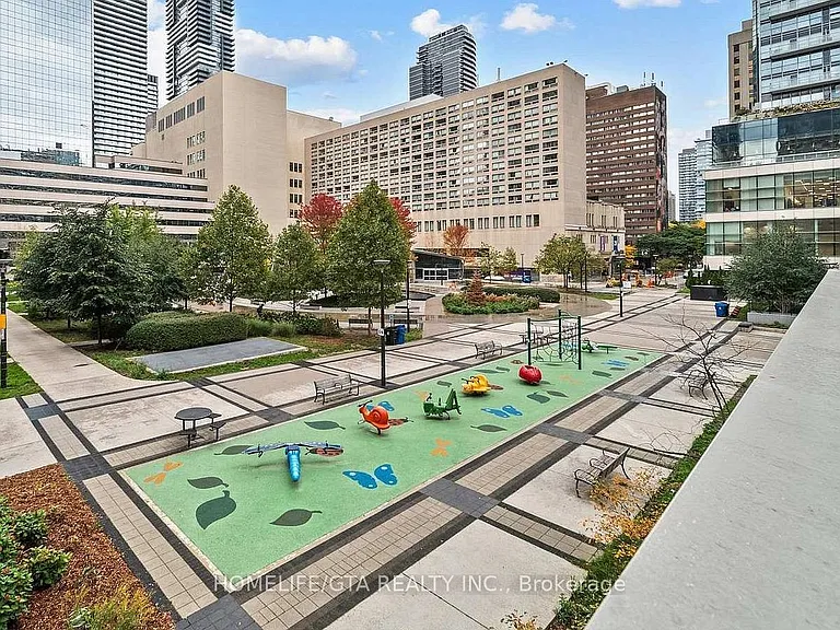 717 Bay St #707 — Photo 26