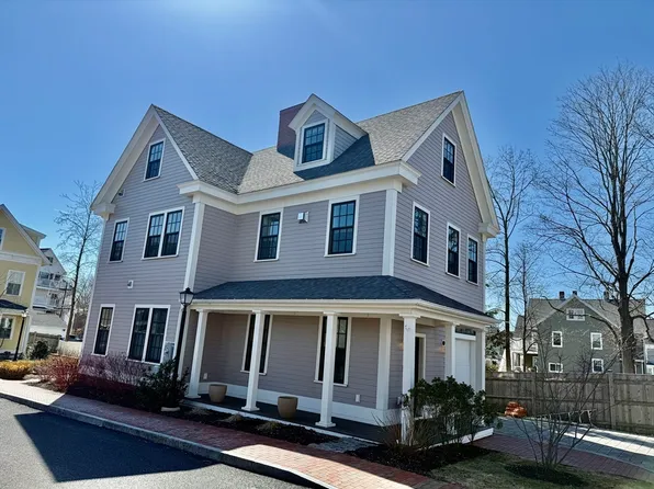 426 Islington St Unit 426, Portsmouth, NH 03801