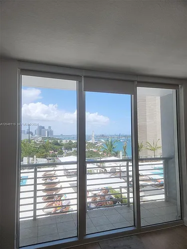 325 Biscayne Blvd #1420 Photo 1