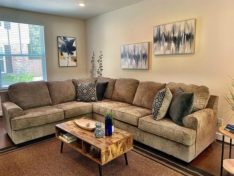 25114 Glen Loch Dr — Photo 2