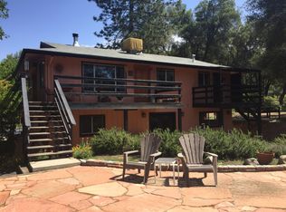 39245 Washburn Ln, Oakhurst, CA