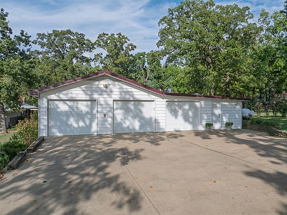 2nd image of 65113 E 250th Rd