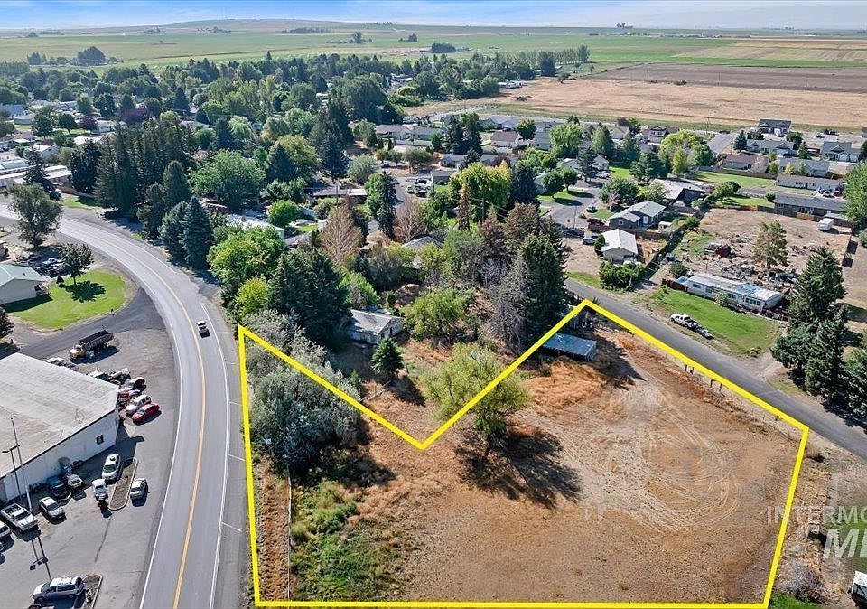 1st image of Saunders Dr