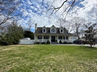 48 N Columbine Avenue, Hampton Bays, NY 11946