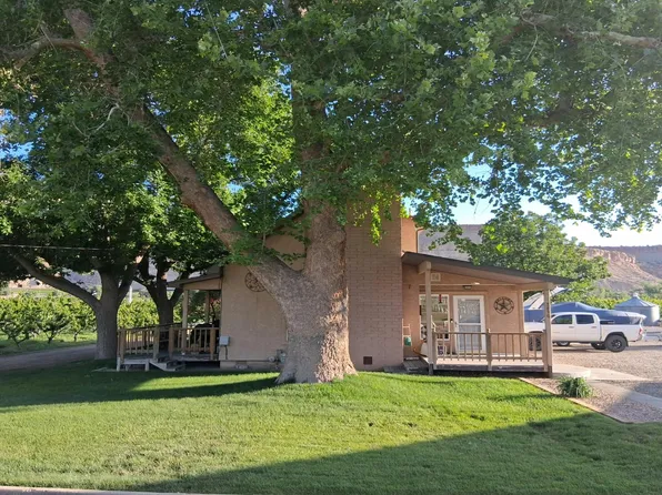 3870 G 1/4 Rd, Palisade, CO 81526