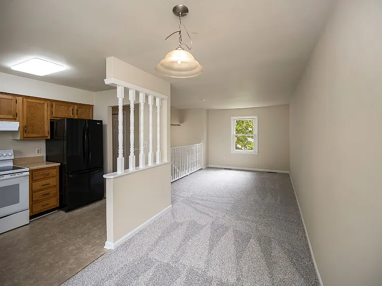 2111 Mill Garden Dr — Photo 4