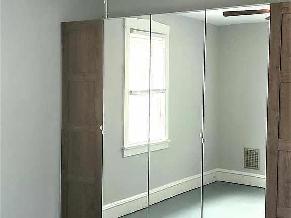 Bedroom / Wardrobe