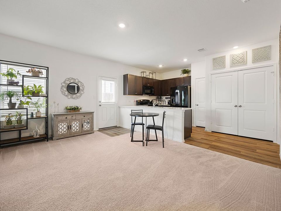 1st image of 257 Muscovy Dr
