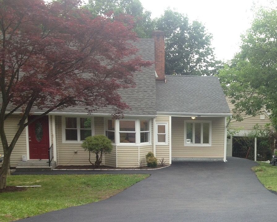 2nd image of 139 Rita Dr