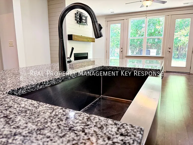 2948 Cherrybark Ct — Photo 6