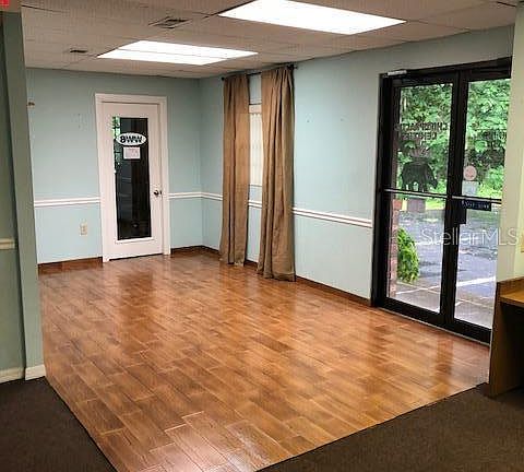 4th image of 415 NE 25th Ave
