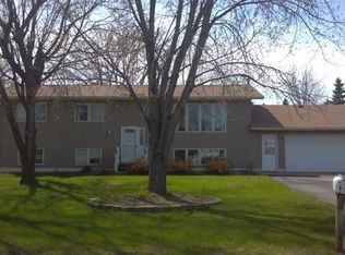 7763 State St, Clear Lake, MN 55319