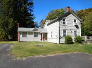128 Glen Dr #B, Shohola, PA 18458