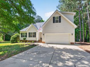 480 Tylerstone Dr, Fuquay Varina, NC 27526