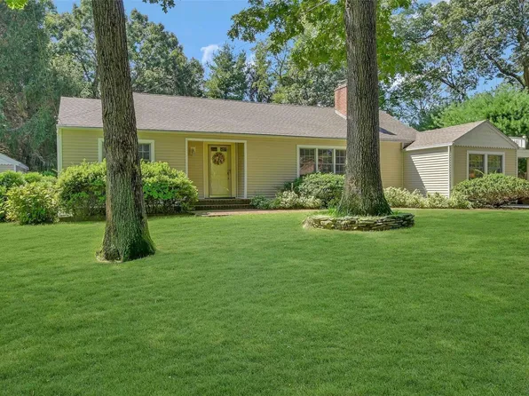 16 Huyler Road, Setauket, NY 11733