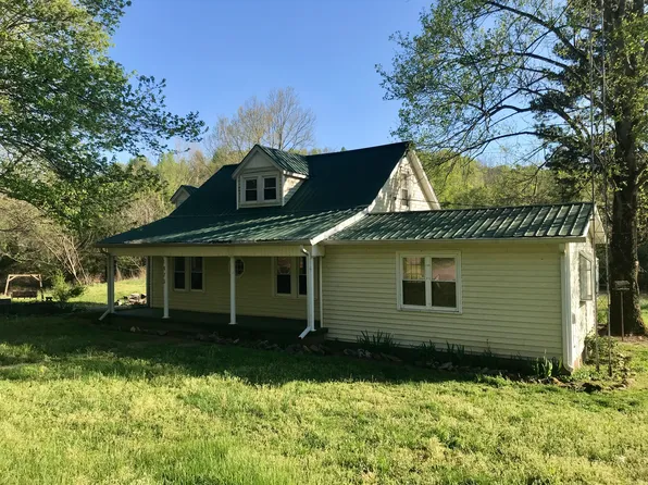 1473 Arnold Hollow Rd, Mc Ewen, TN 37101